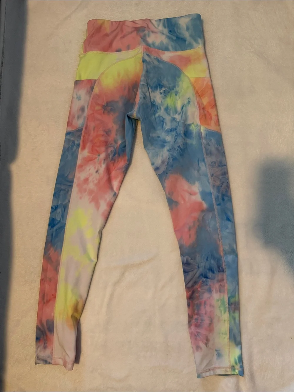 Tie-Dye Leggings in Pastel Pink, Blue & Yellow. Not sure brand or size fits M